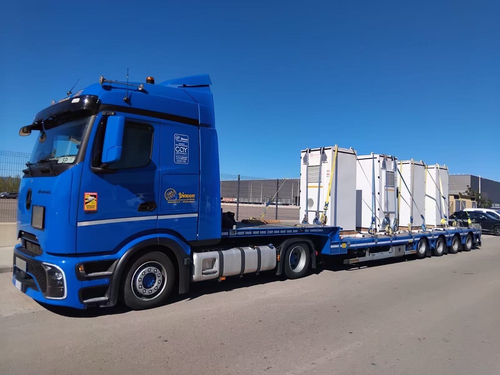 Industrial equipment transport